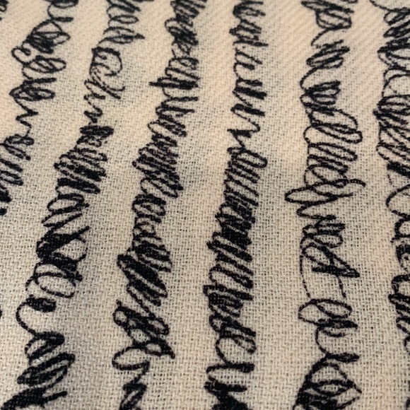 CLUB MONACO - Picture 4 of 6